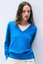 Load image into Gallery viewer, White & Warren Cashmere V Neck Sweater