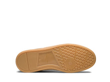 Load image into Gallery viewer, Magnanni Primera Suede Sneaker