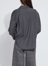 Load image into Gallery viewer, Lysse Lunette St Chambray Shirt