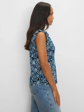 Load image into Gallery viewer, Nic + Zoe Shibori Lilies Soft Sleeve Top