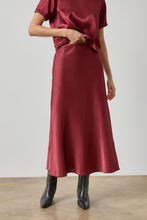 Load image into Gallery viewer, Lilla P Slub Woven Bias Skirt