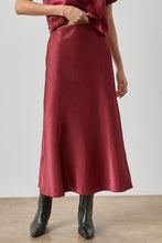 Load image into Gallery viewer, Lilla P Slub Woven Bias Skirt