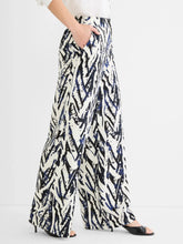 Load image into Gallery viewer, Nic + Zoe Indigo Crosshatch Linen Wide Leg Pant
