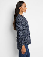 Load image into Gallery viewer, Nic + Zoe Pearl Garden Cinch Top