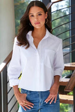 Load image into Gallery viewer, Finley Silky Poplin Crop Andie Shirt