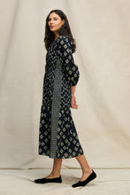 Load image into Gallery viewer, Velvet Aspen Print Elen Dress