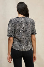 Load image into Gallery viewer, Velvet Autumn Fern Print Freeda Top