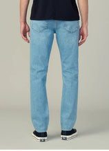 Load image into Gallery viewer, Joe`s Jeans The Brixton Straight & Narrow Jean