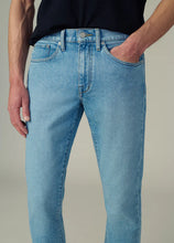 Load image into Gallery viewer, Joe`s Jeans The Brixton Straight & Narrow Jean