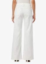 Load image into Gallery viewer, Joe`s Jeans The Lou Lou Low Rise Wide Leg