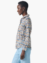 Load image into Gallery viewer, Nic + Zoe Up Beat Ikat Crinkle Shirt

