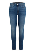 Load image into Gallery viewer, Joe`s Jeans The Charlie Ankle Jean