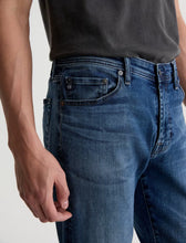 Load image into Gallery viewer, AG Graduate Tailored Leg Jean
