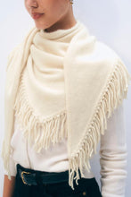 Load image into Gallery viewer, White &amp; Warren Brushed Cashmere Fringe Scarf
