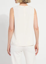 Load image into Gallery viewer, Lysse Kavita Crew Neck Contrast Stitching Shell
