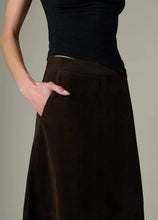 Load image into Gallery viewer, Joe`s Jeans The Tavi Vegan Suede Skirt
