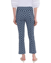 Load image into Gallery viewer, Elliott Lauren Chain Link Pull On Bootcut Pant
