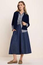 Load image into Gallery viewer, Nic + Zoe Dobby Stripe Shirt
