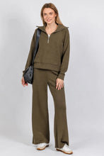 Load image into Gallery viewer, Elliott Lauren Comfort Zone Half Zip Top
