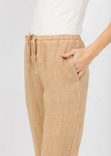 Load image into Gallery viewer, Elliott Lauren At Ease Linen Crop Pant
