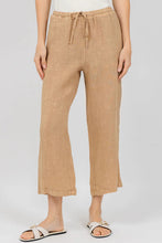 Load image into Gallery viewer, Elliott Lauren At Ease Linen Crop Pant
