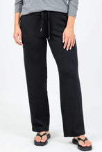 Load image into Gallery viewer, Elliott Lauren Comfort Zone Straight Leg Easy Pant
