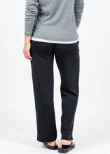 Load image into Gallery viewer, Elliott Lauren Comfort Zone Straight Leg Easy Pant
