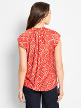 Load image into Gallery viewer, Nic + Zoe Squiggle Check Cap Sleeve Top

