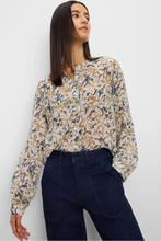 Load image into Gallery viewer, Nic + Zoe Bloomsbury Chiffon Shirt
