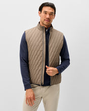 Load image into Gallery viewer, Johnnie-O Belfry Sonic Quilted Vest
