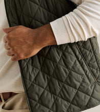 Load image into Gallery viewer, Peter Millar Essex Vest
