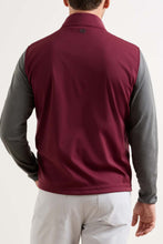 Load image into Gallery viewer, Peter Millar Fuse Hybrid Vest
