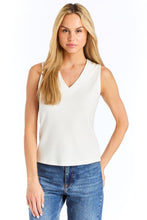 Load image into Gallery viewer, Drew Nian Floral Back Tank
