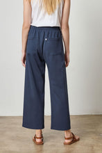 Load image into Gallery viewer, Lilla P Seamed Wide Leg Pant
