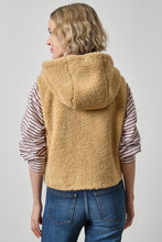 Load image into Gallery viewer, Lilla P Hooded Sherpa Vest
