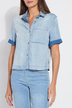 Load image into Gallery viewer, Lysse Bianca St Chambray Short Sleeve Top

