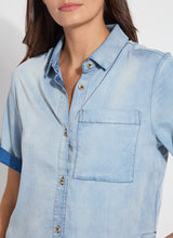 Load image into Gallery viewer, Lysse Bianca St Chambray Short Sleeve Top
