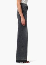 Load image into Gallery viewer, Joe`s Jeans Mia Highrise Wide Leg
