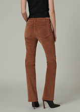 Load image into Gallery viewer, Joe&#39;s Jeans The Provocateur Petite Bootcut Cord
