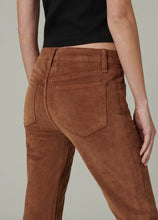 Load image into Gallery viewer, Joe&#39;s Jeans The Provocateur Petite Bootcut Cord
