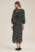 Load image into Gallery viewer, Velvet Aspen Print Elen Dress
