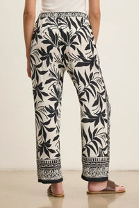 Velvet Claudia Fiji Print Pant