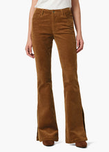 Load image into Gallery viewer, Joe`s Jeans The Frankie Bootcut Wide Hem with Slit
