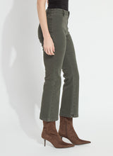 Load image into Gallery viewer, Lysse Ankle Estelle Everyday Flare Denim
