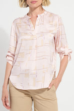 Load image into Gallery viewer, Lysse Ashanti Roll Tab Printed Shirt
