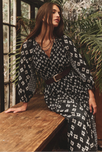 Load image into Gallery viewer, Velvet Aspen Print Elen Dress
