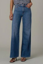 Load image into Gallery viewer, Joe`s Jeans The Mia Wide Leg

